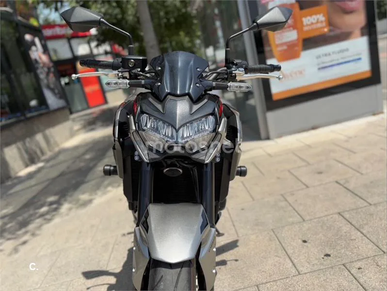 Kawasaki Z900 – Vista 6