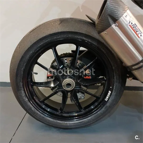 Ducati Hypermotard – Vista 12