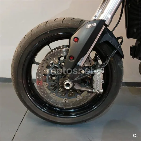 Ducati Hypermotard – Vista 14