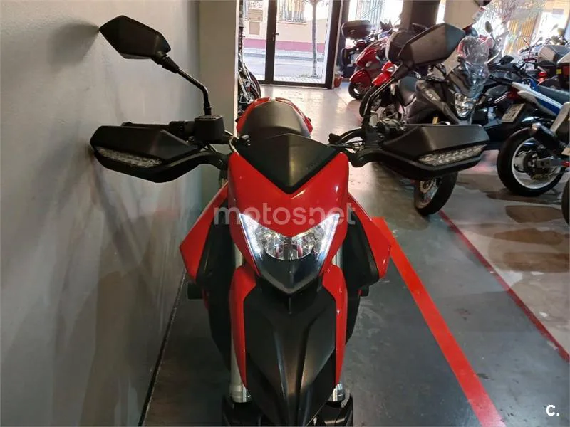 Ducati Hypermotard – Vista 17