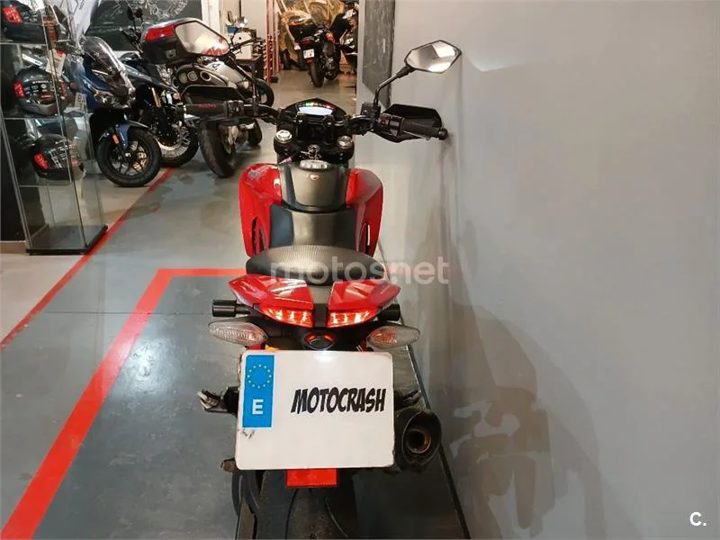 Ducati Hypermotard – Vista 18