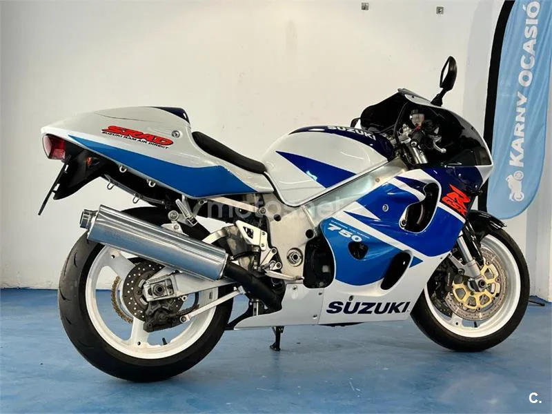 Suzuki GSX-R750 – Vista 5