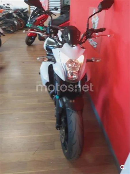 Kawasaki ER-6N – Vista 4