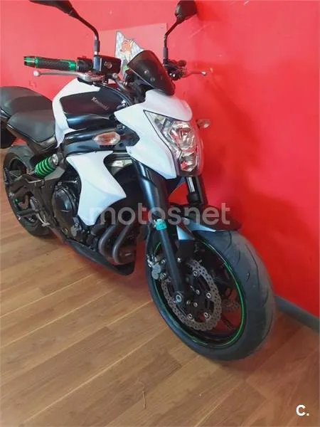 Kawasaki ER-6N – Vista 9