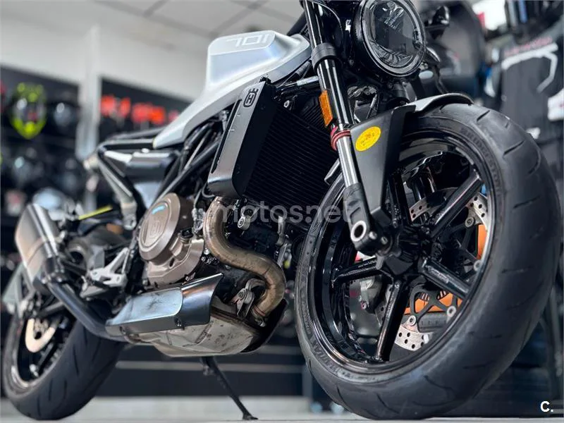 Husqvarna Vitpilen – Vista 3