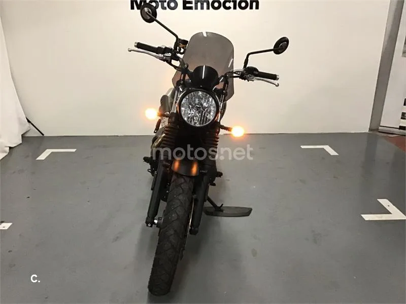 Triumph Scrambler 900 – Vista 3