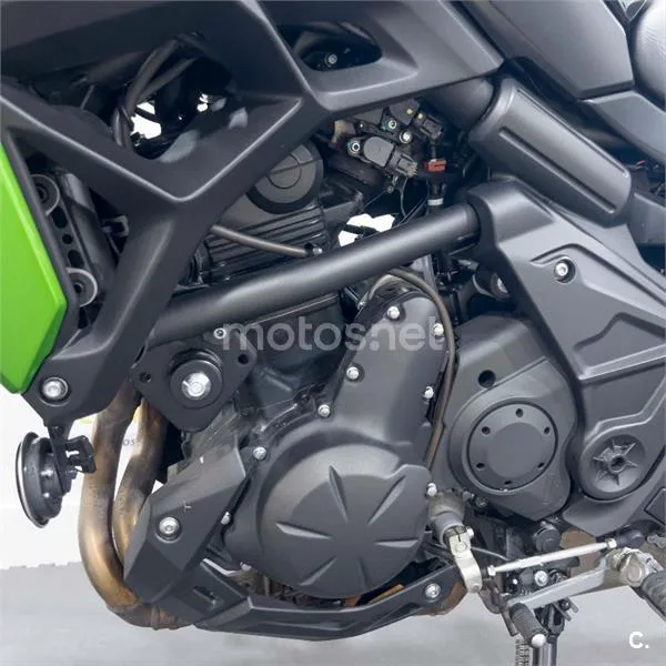 Kawasaki Versys – Vista 8