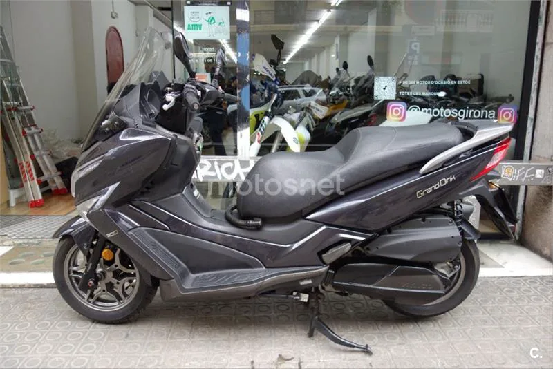 Kymco Grand Dink 300 – Vista 10