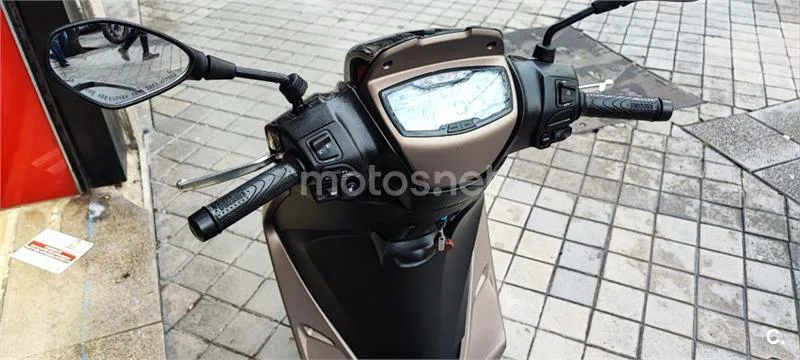 Piaggio Medley – Vista 12