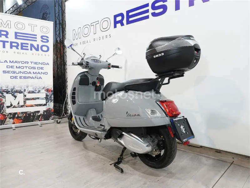 Vespa GTS Super 300 – Vista 7