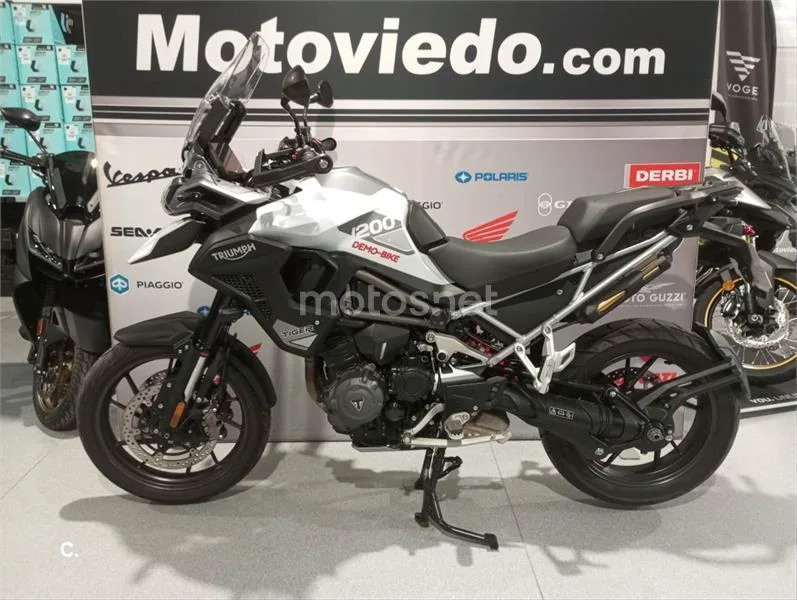 Triumph Tiger 1200 GT – Vista 3