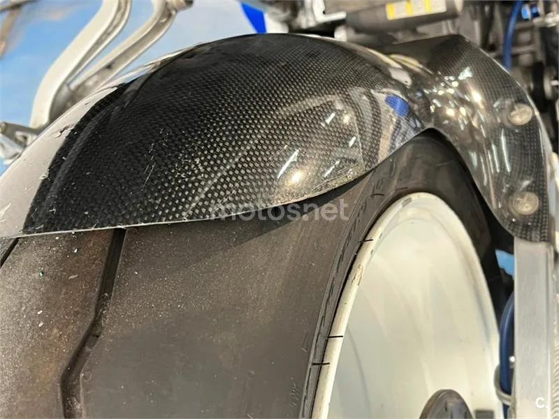 Suzuki GSX-R1000 – Vista 18