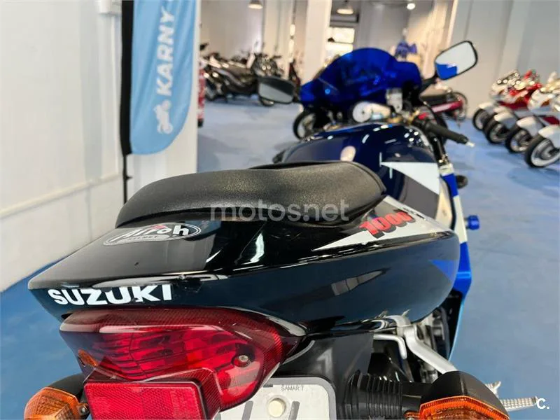 Suzuki GSX-R1000 – Vista 19