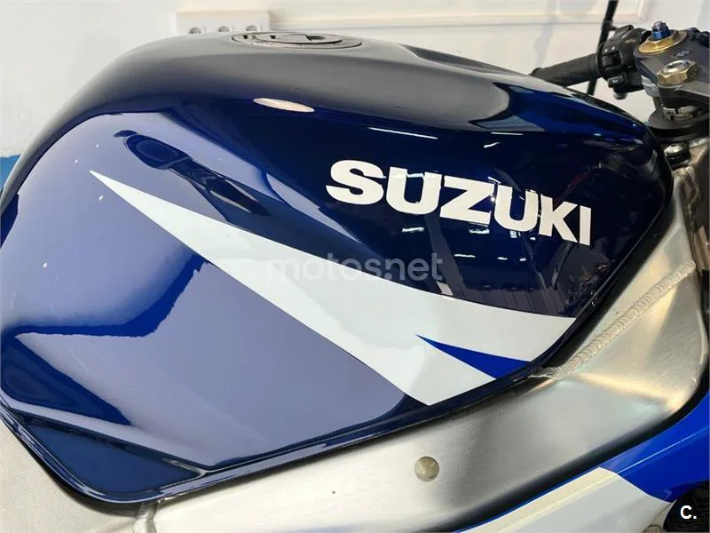 Suzuki GSX-R1000 – Vista 23