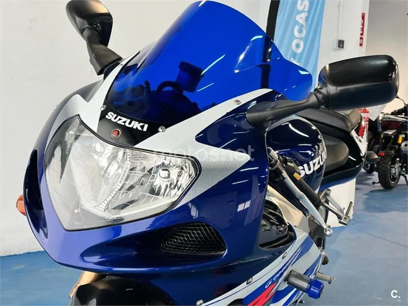 Suzuki GSX-R1000 – Vista 29