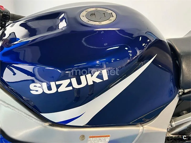 Suzuki GSX-R1000 – Vista 37