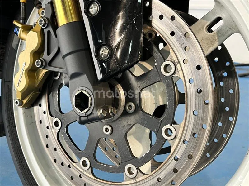 Suzuki GSX-R1000 – Vista 9