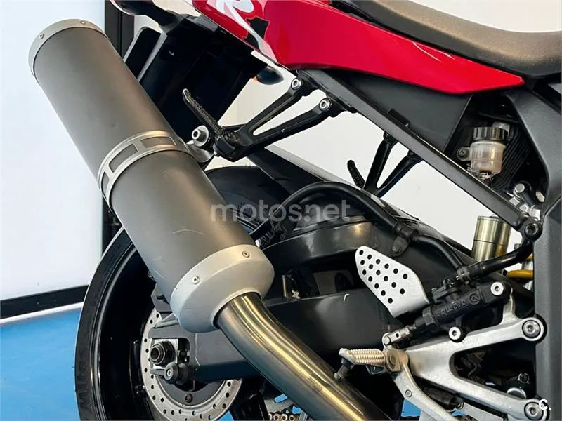 Yamaha R1 – Vista 12