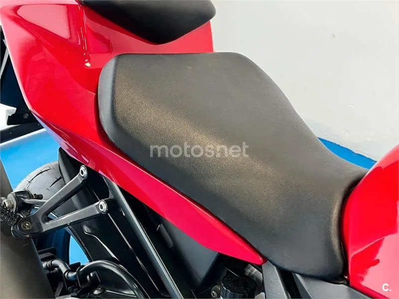 Yamaha R1 – Vista 18