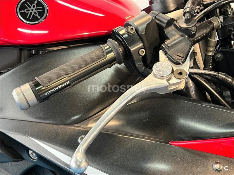 Yamaha R1 – Vista 19