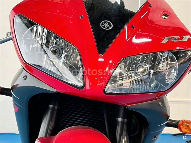 Yamaha R1 – Vista 21