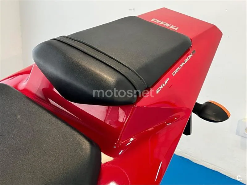 Yamaha R1 – Vista 26