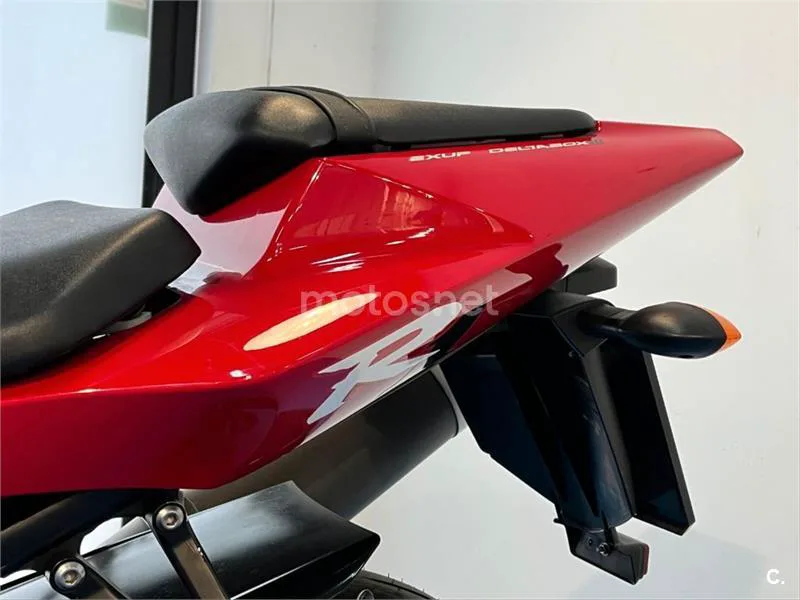 Yamaha R1 – Vista 31