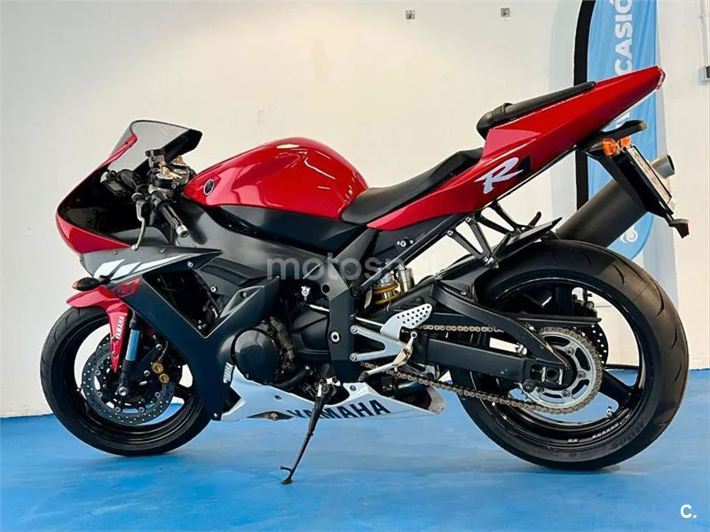 Yamaha R1 – Vista 36