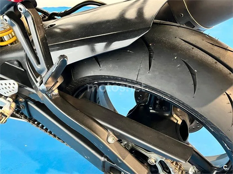 Yamaha R1 – Vista 39