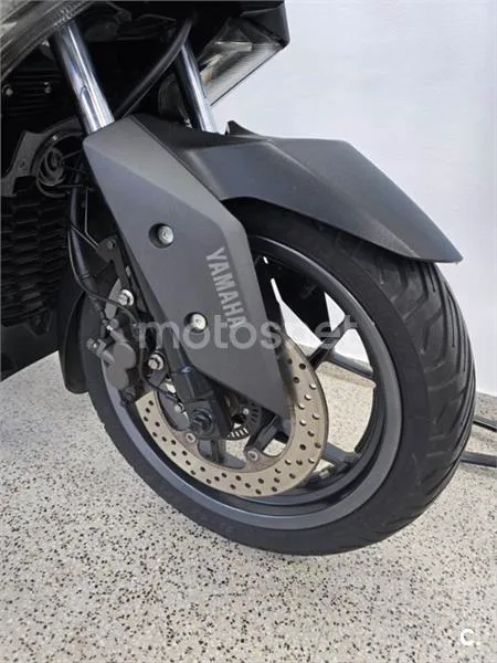 Yamaha XMAX 300 – Vista 5