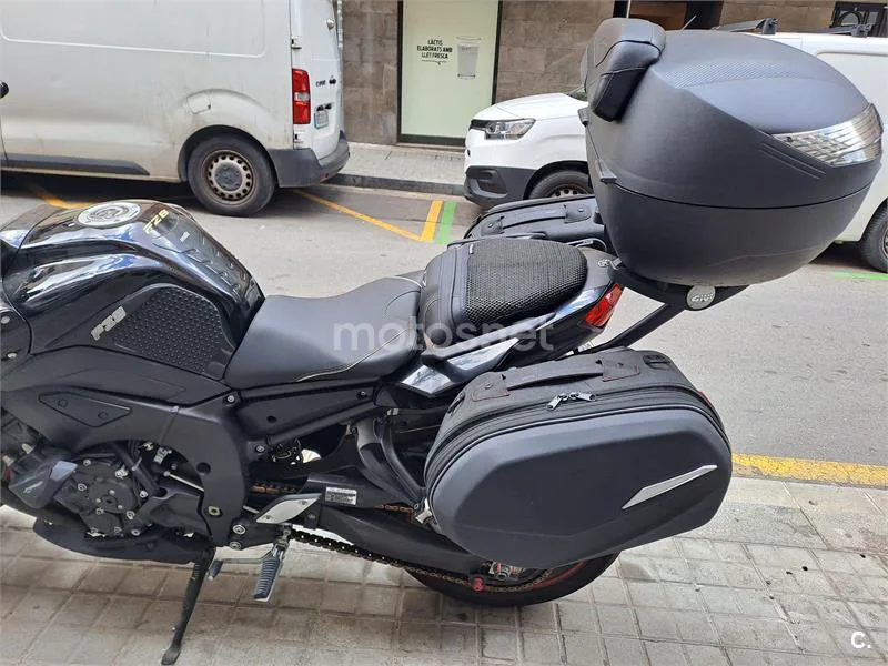 Yamaha FZ8 N Sport – Vista 12
