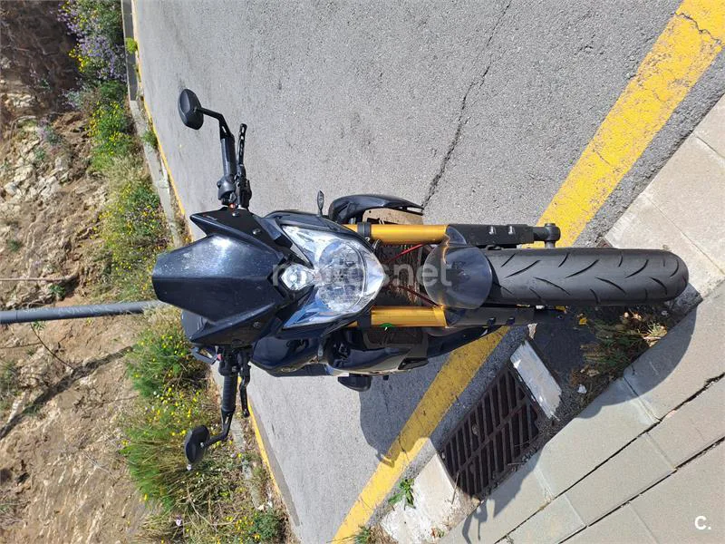 Yamaha FZ8 N Sport – Vista 7