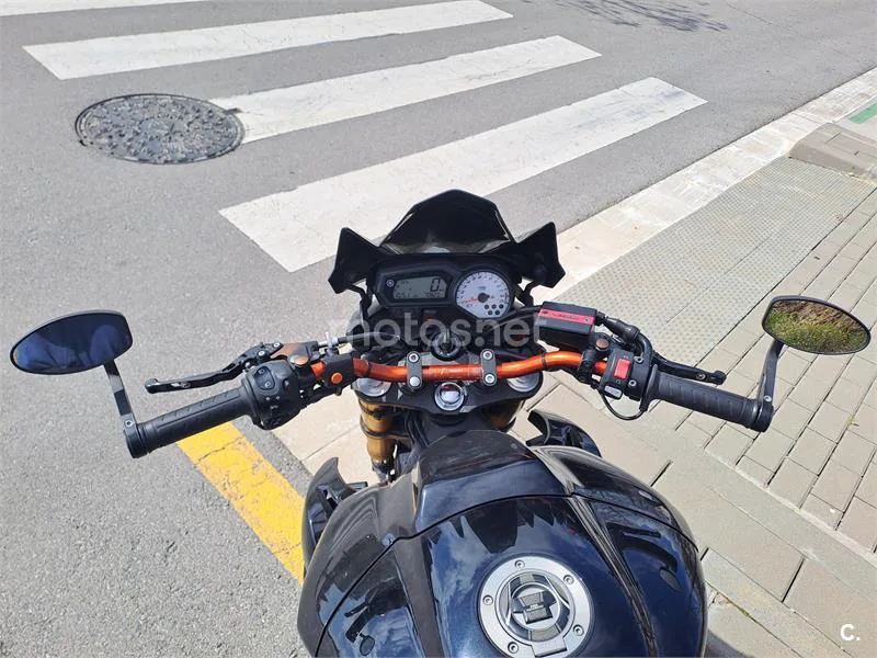 Yamaha FZ8 N Sport – Vista 8