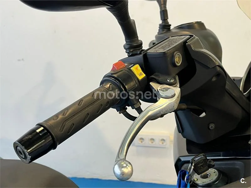 Kymco Super Dink 300 – Vista 19