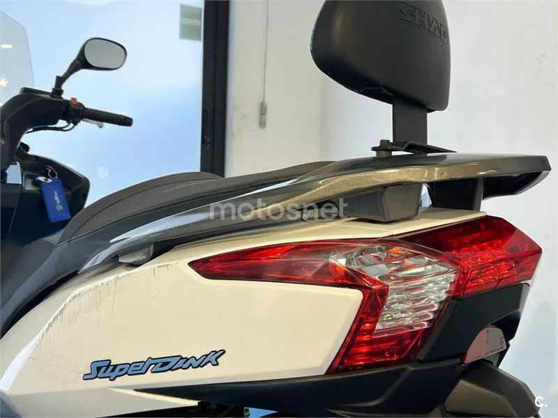 Kymco Super Dink 300 – Vista 32
