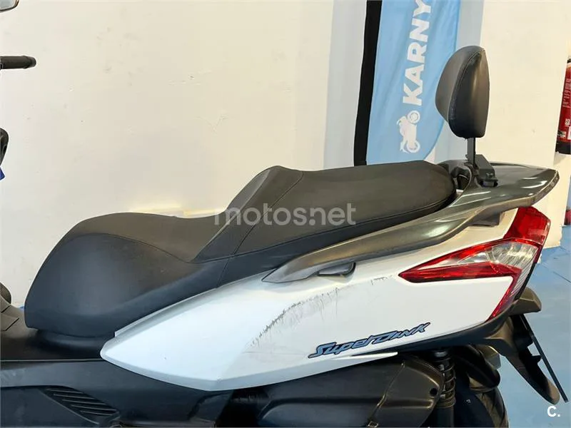Kymco Super Dink 300 – Vista 34