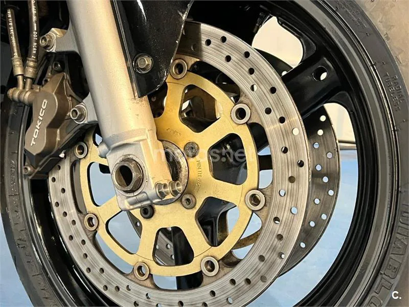Suzuki GSX-R600 – Vista 13