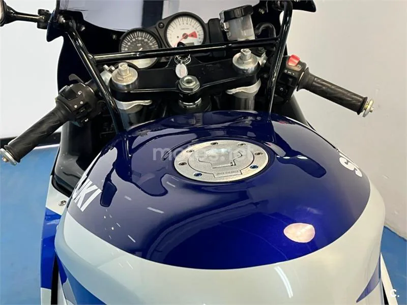 Suzuki GSX-R600 – Vista 36
