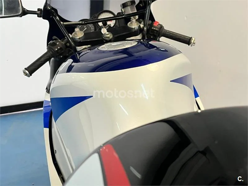 Suzuki GSX-R600 – Vista 42