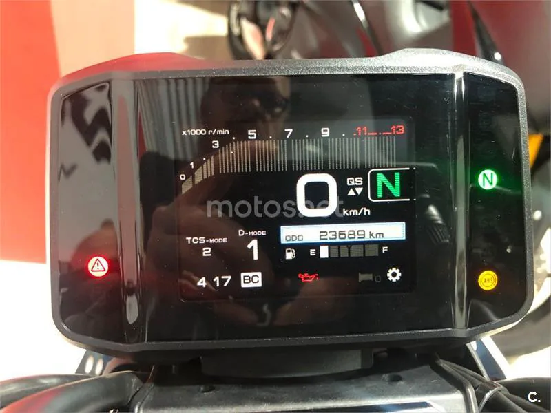 Yamaha XSR 900 – Vista 8