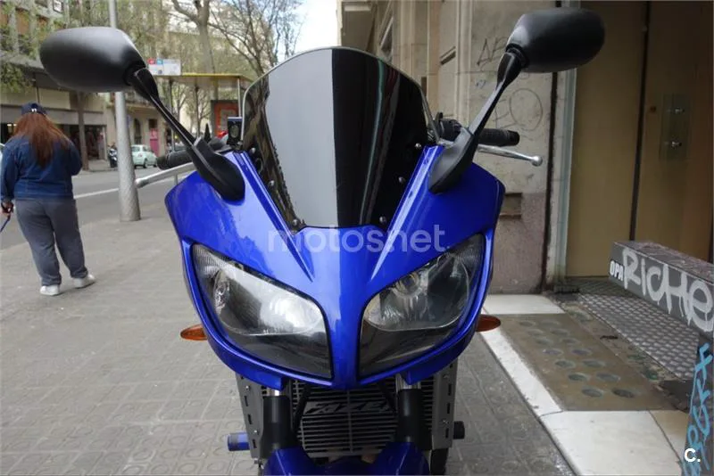 Yamaha FZS1000 Fazer – Vista 12
