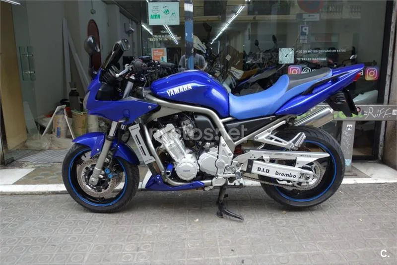 Yamaha FZS1000 Fazer – Vista 15
