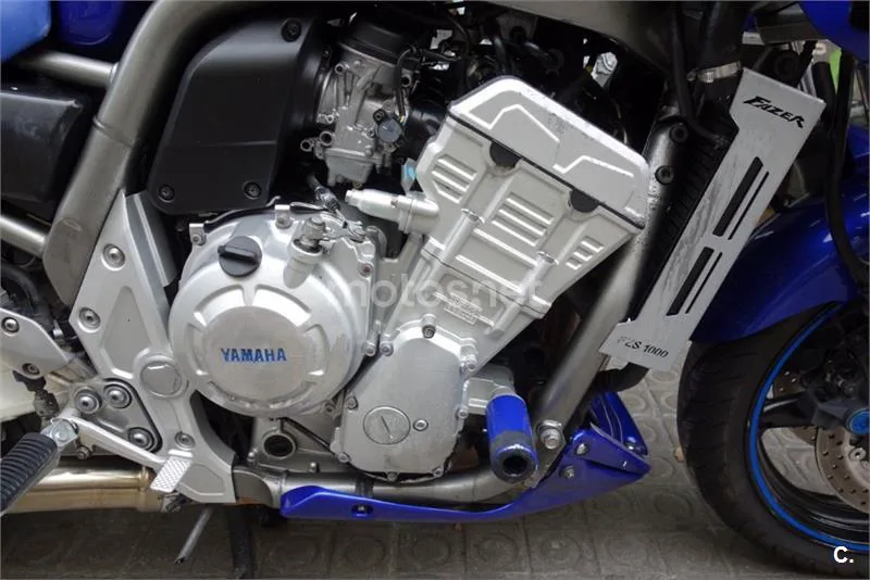 Yamaha FZS1000 Fazer – Vista 3