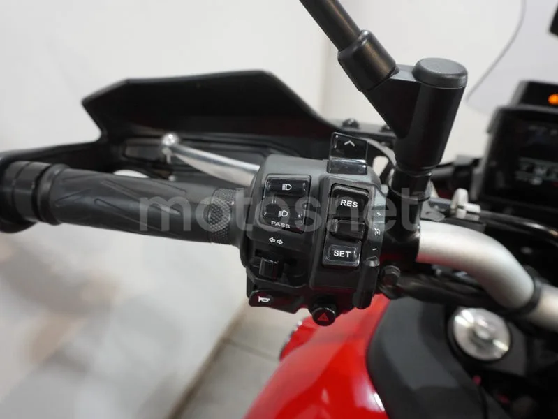 Yamaha Tracer 9 – Vista 9