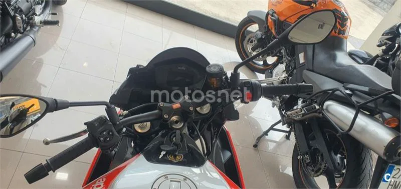 Aprilia Tuono 660 - Vista 12