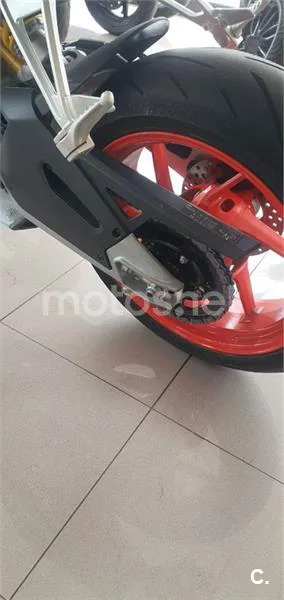 Aprilia Tuono 660 - Vista 14