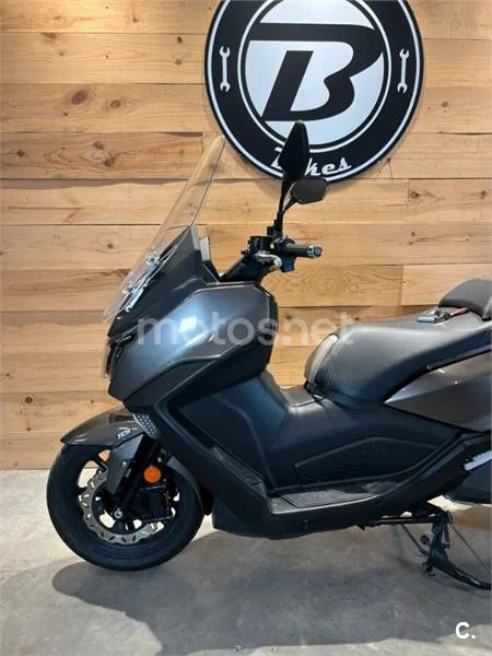SYM Maxsym 400 – Vista 18
