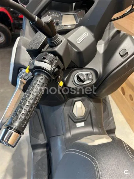 SYM Maxsym 400 – Vista 7