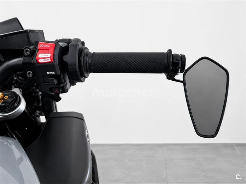 Yamaha MT-10 – Vista 15