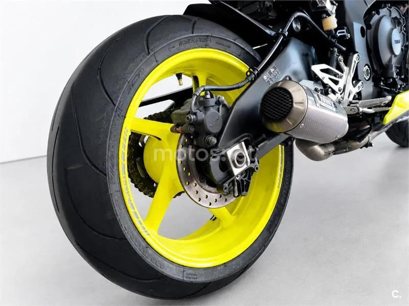 Yamaha MT-10 – Vista 3